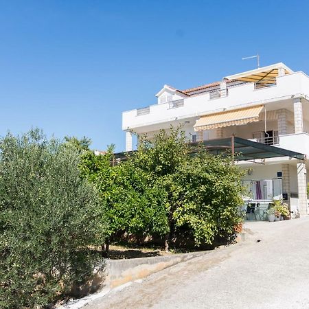 Apartmani Zana Okrug Gornji Esterno foto