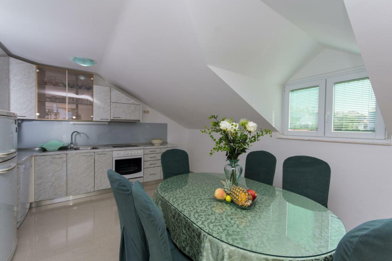 Apartmani Zana Okrug Gornji Esterno foto