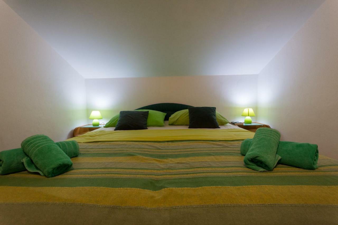 Apartmani Zana Okrug Gornji Esterno foto