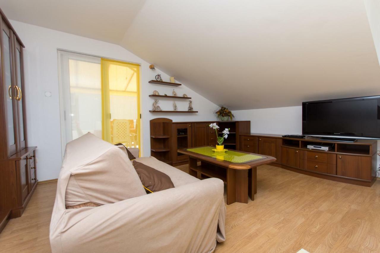 Apartmani Zana Okrug Gornji Esterno foto
