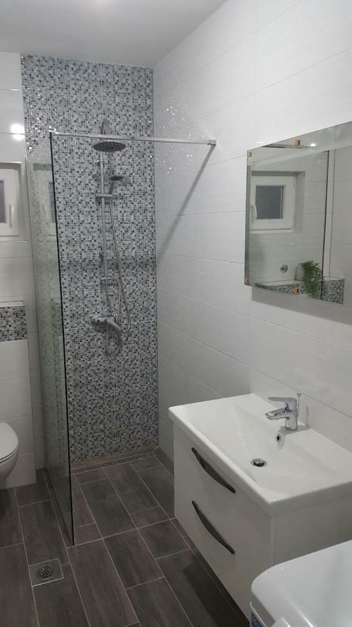 Apartmani Zana Okrug Gornji Esterno foto