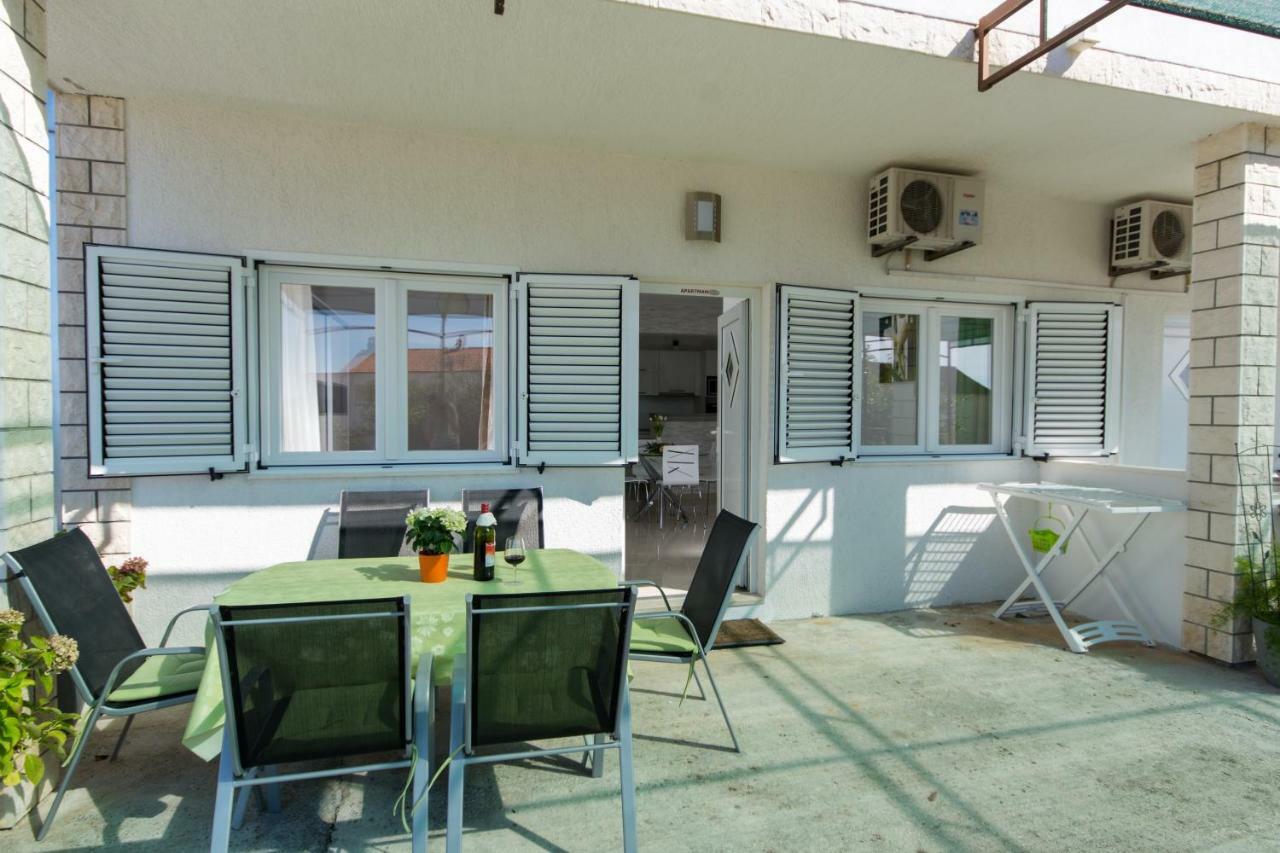 Apartmani Zana Okrug Gornji Esterno foto