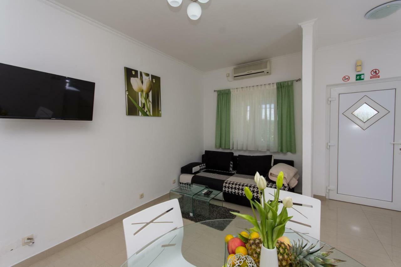 Apartmani Zana Okrug Gornji Esterno foto