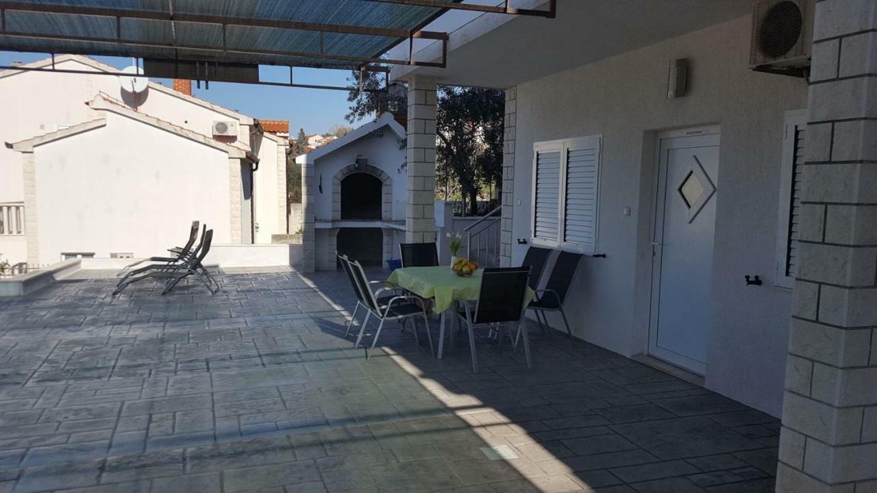 Apartmani Zana Okrug Gornji Esterno foto