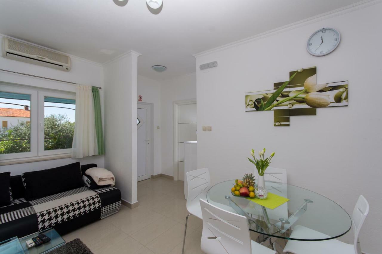 Apartmani Zana Okrug Gornji Esterno foto